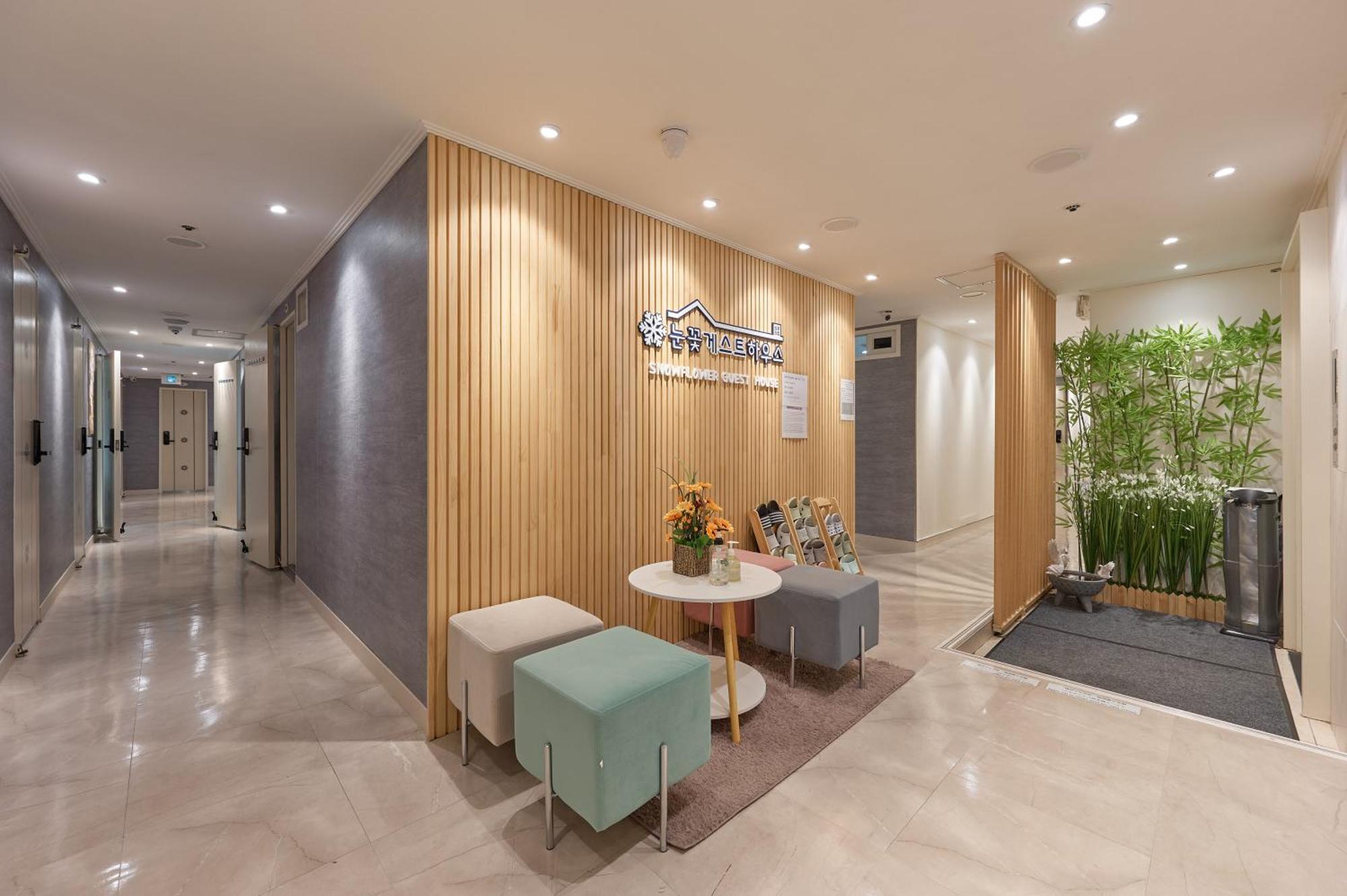 Snowflower Guesthouse Сеул Экстерьер фото
